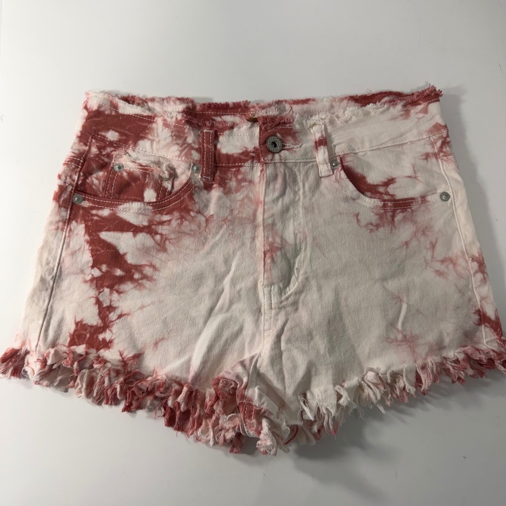 POL Clothing Red White Tie Dye Frayed Denim Shorts SMP283 Small
